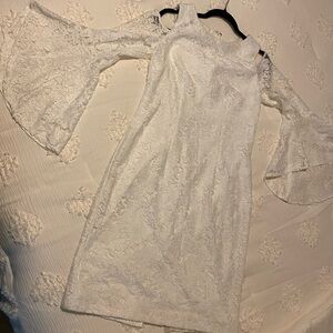 Xscape Cream Lace Cold Shoulder Dress